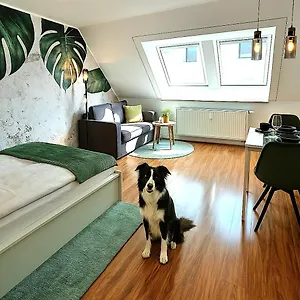  Appartamento Homely Serenity Greens - Stylisch Studio-apartment With Kitchen - 10 Min To Station, Pet Friendly Germania