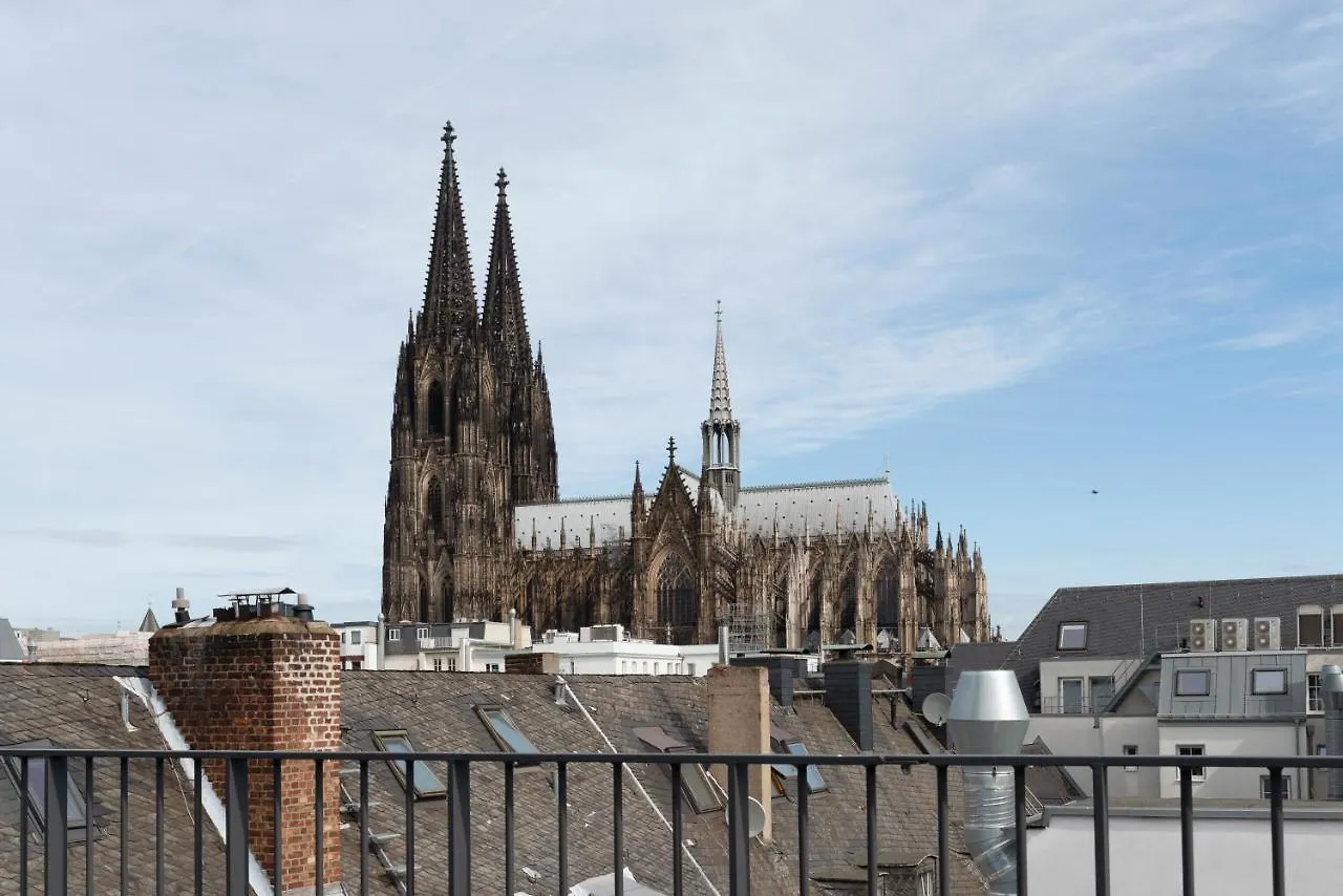 Legend Hotel Köln 4*,