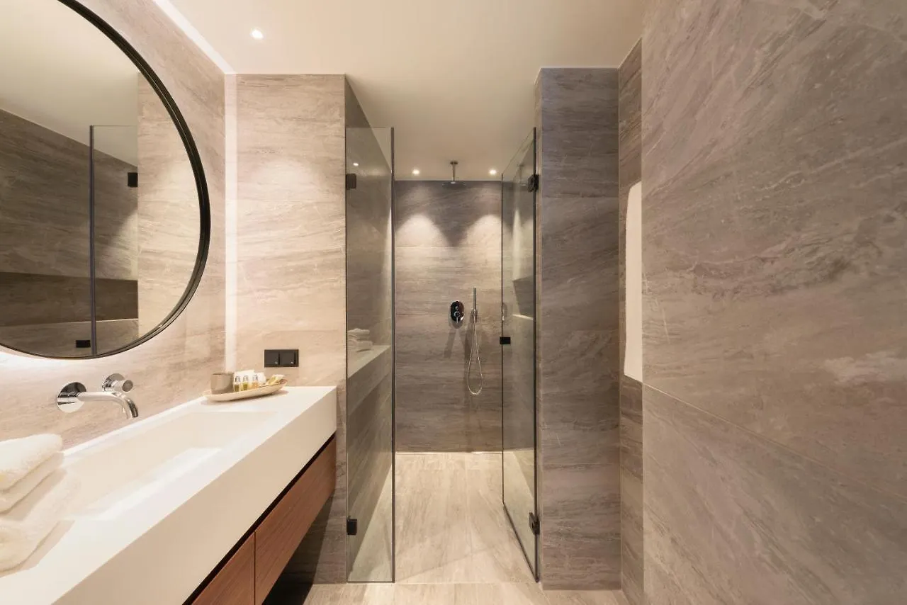 Legend Hotel Colonia